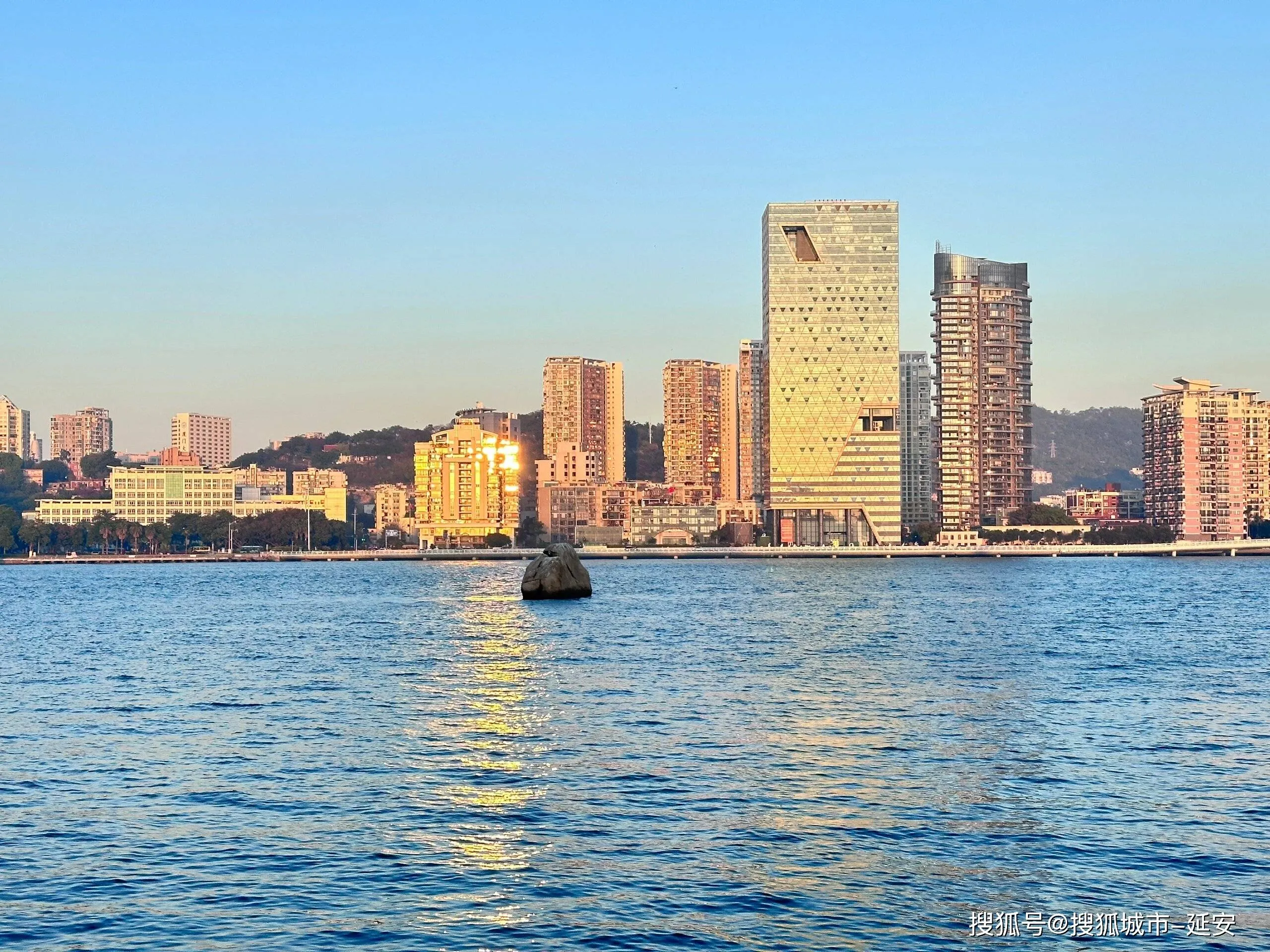 去厦门旅游需要多少钱(去厦门旅游需要多少钱一个人)