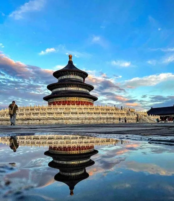 4个人北京旅游5天大概多少钱(4个人到北京玩耍4天大概花费多少钱?)