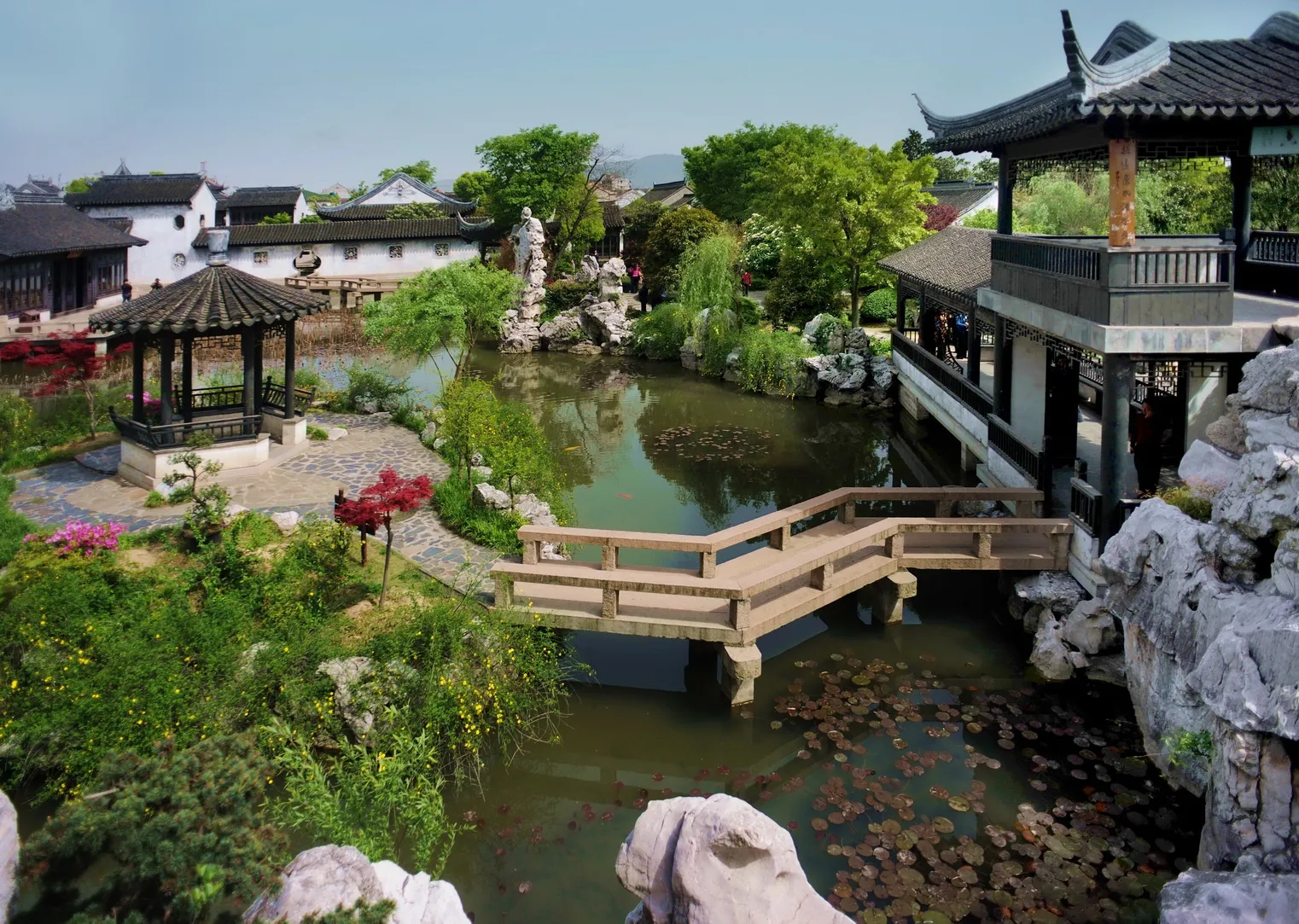 苏州旅游景点有哪些地方最好玩(苏州旅游景点有哪些地方最好玩的景区)