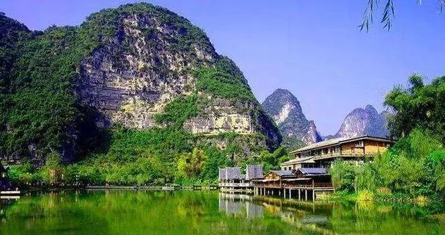 8月去云南哪里旅游好(八月份去云南旅游合适不)