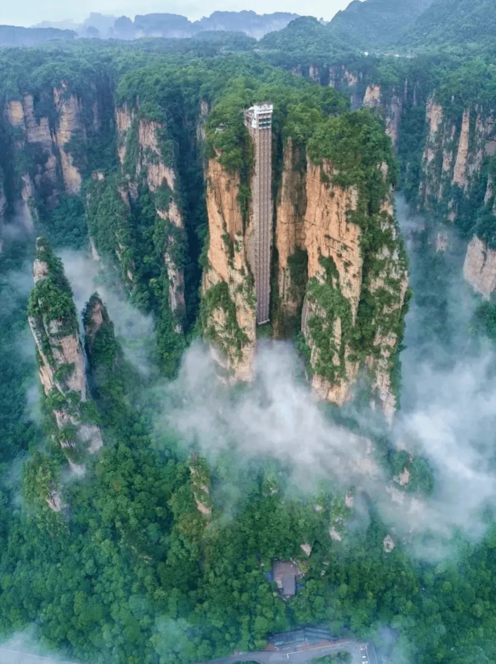 张家界天门山景区abc线(张家界天门山选a线还是b线)