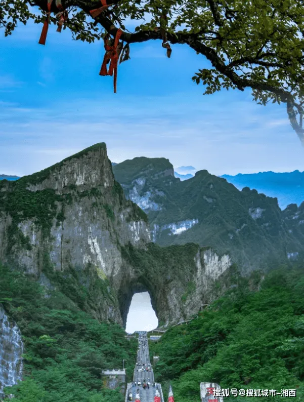 张家界天门山游自助(张家界天门山一日游票价多少)
