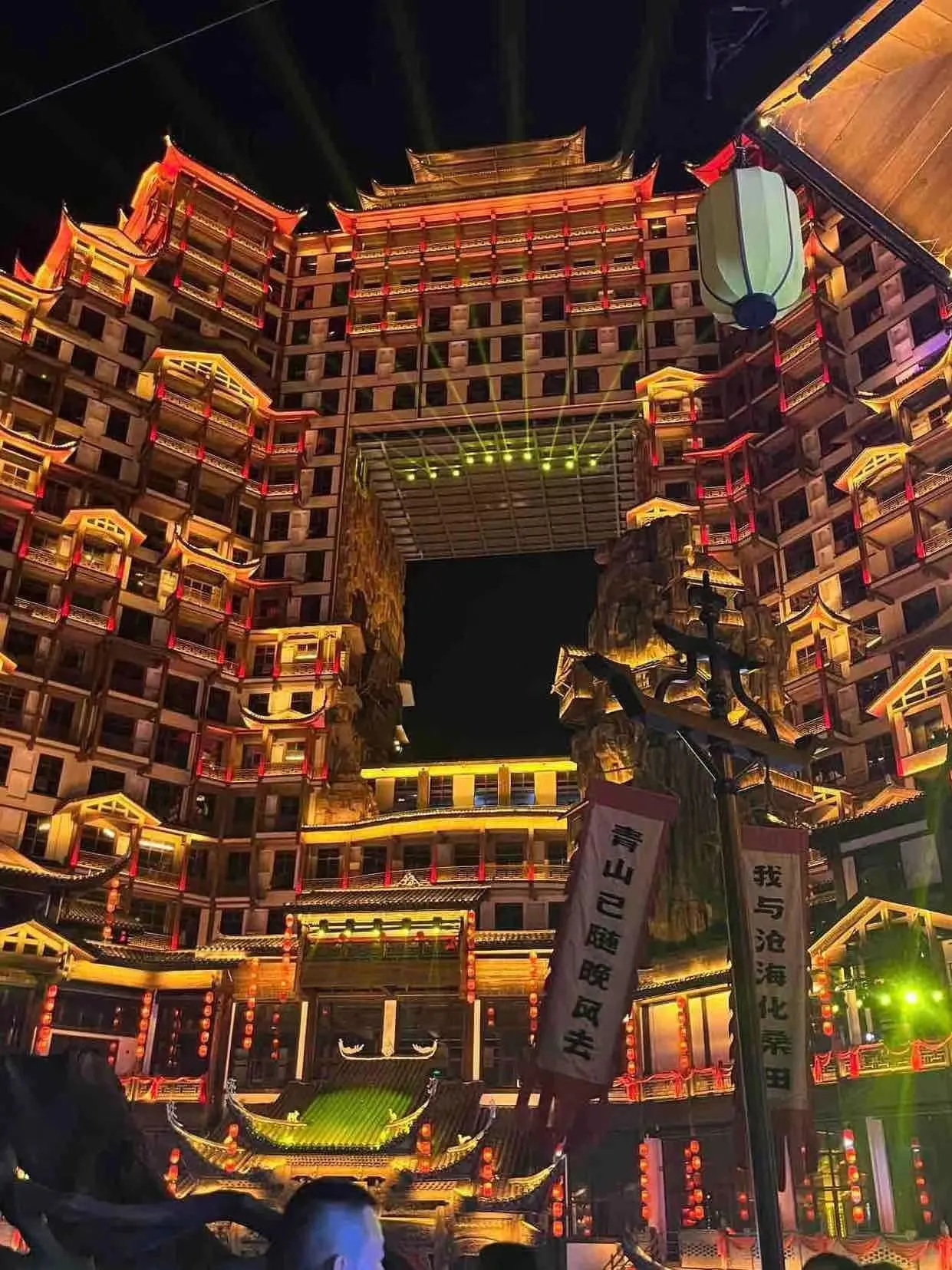 10月张家界旅游攻略(10月份张家界旅游攻略)