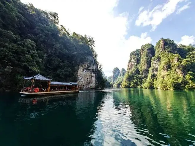 张家界哪些地方旅游(张家界哪些地方旅游人多)