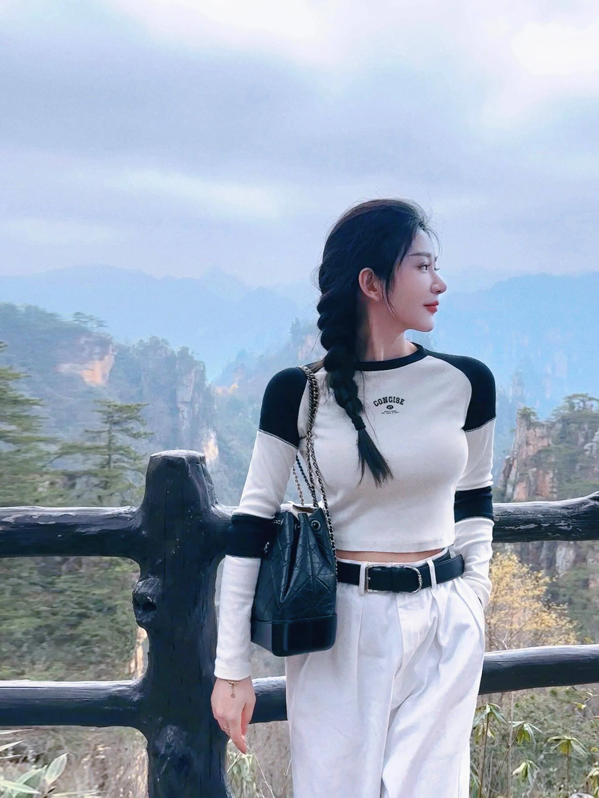 去张家界旅游三天价格(去张家界旅游三天价格多少)