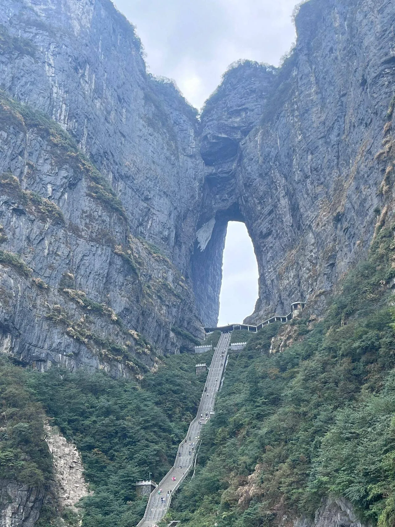 自驾旅游天门山攻略(自驾天门山旅游路线攻略图)