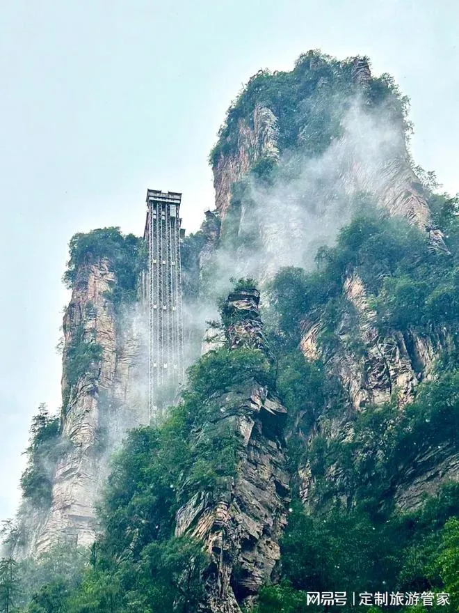 张家界游5日游纯玩价格表(张家界旅游团报名五日游价格张家界)