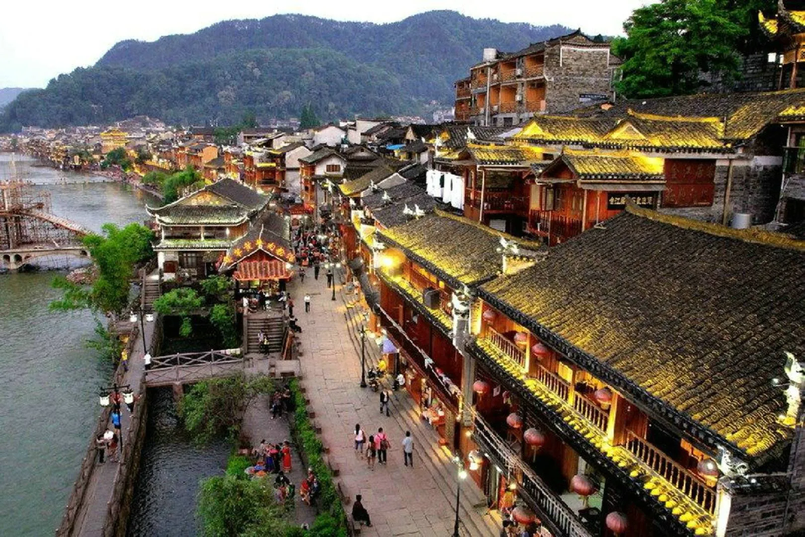 张家界玩(张家界玩三天怎么安排)