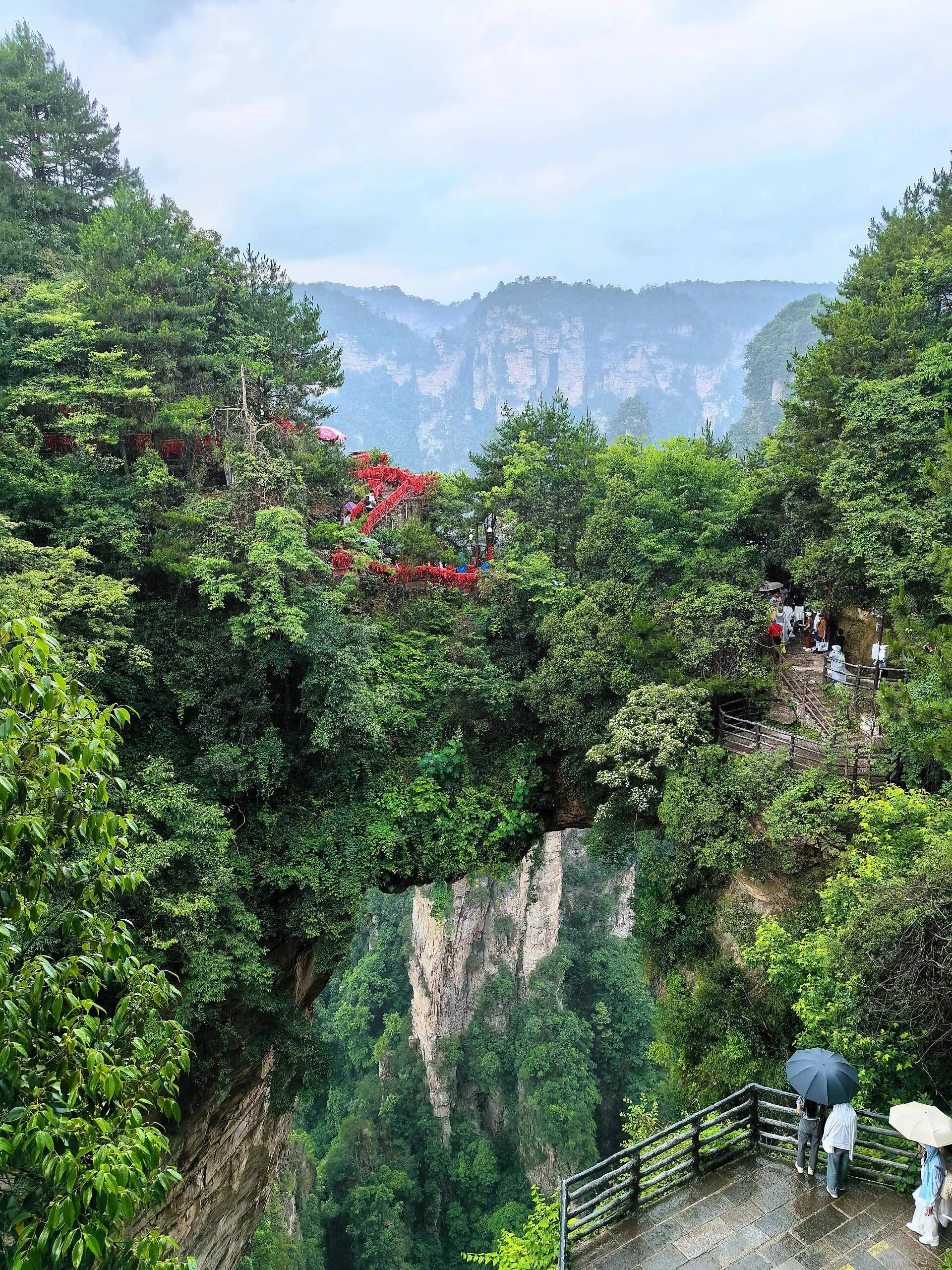 两天张家界旅游(两天张家界旅游攻略)