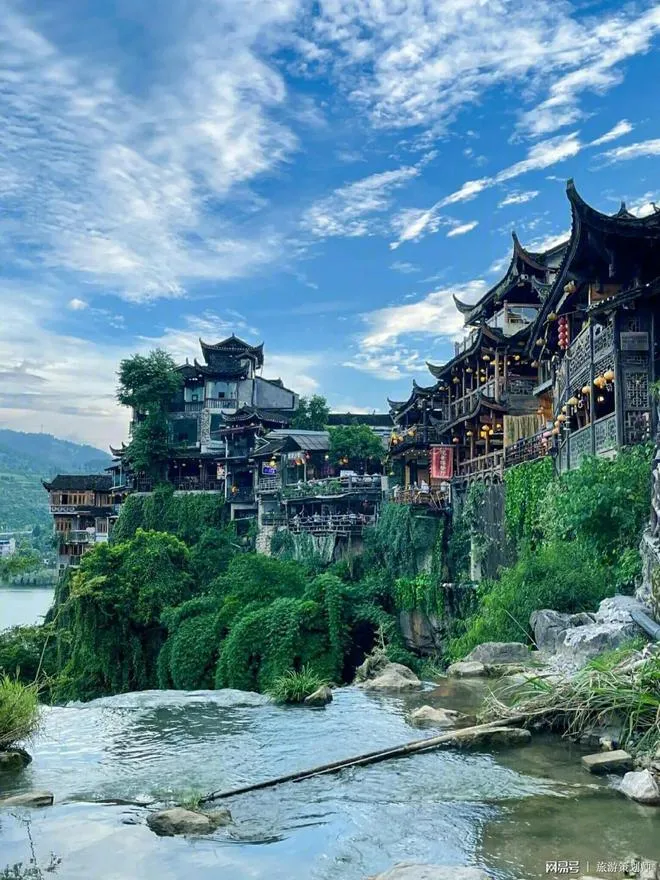 去张家界旅游张家界(去张家界旅游攻略和费用是多少)