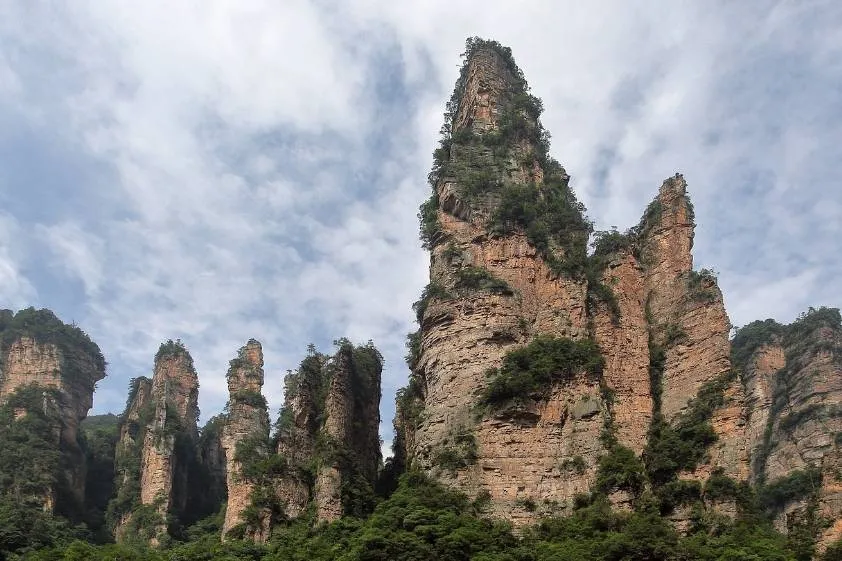 到张家界旅行(到张家界旅行自助游攻略)