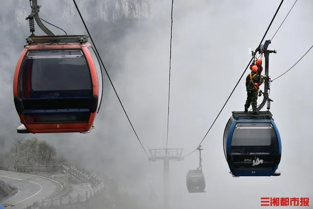 张家界天门山索道是怎么建的(张家界天门山索道什么时候建的)