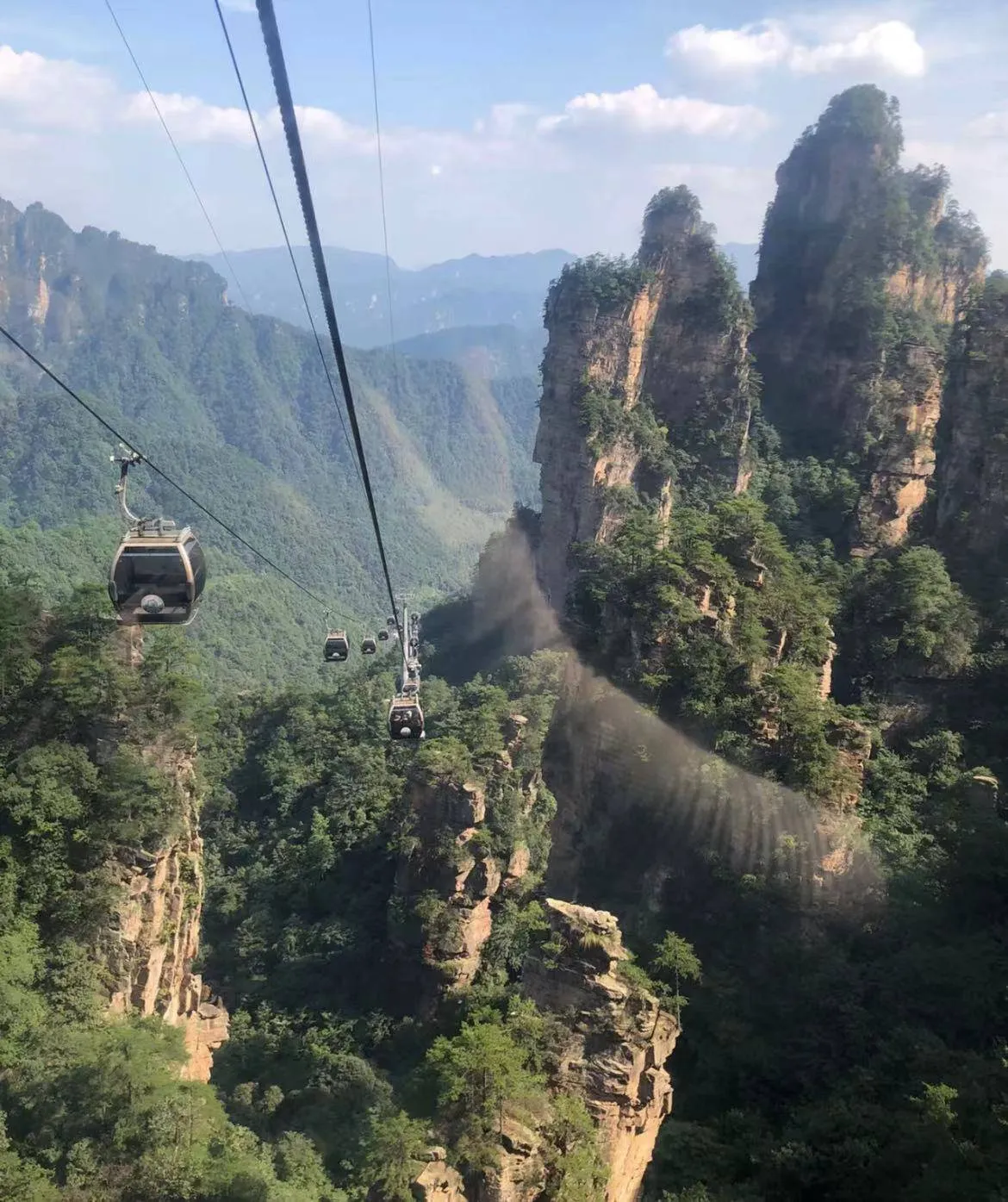 海口到张家界旅游攻略路线(海口到张家界旅游攻略路线图片)
