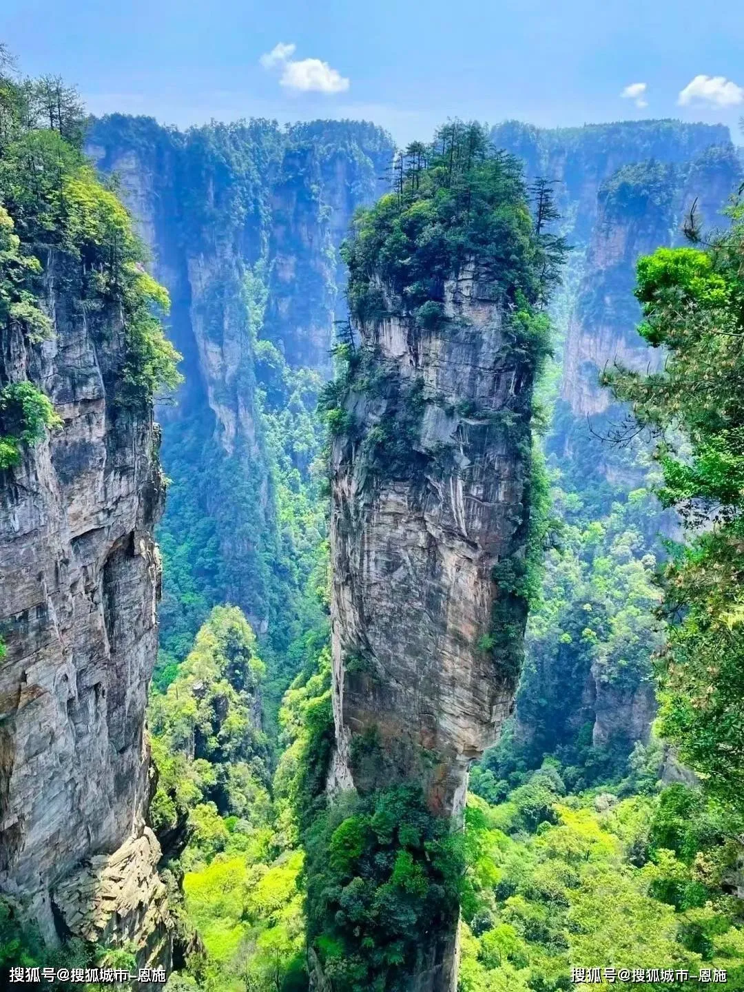 凤凰张家界四日游旅游攻略(凤凰张家界三日游攻略大概多少费用)