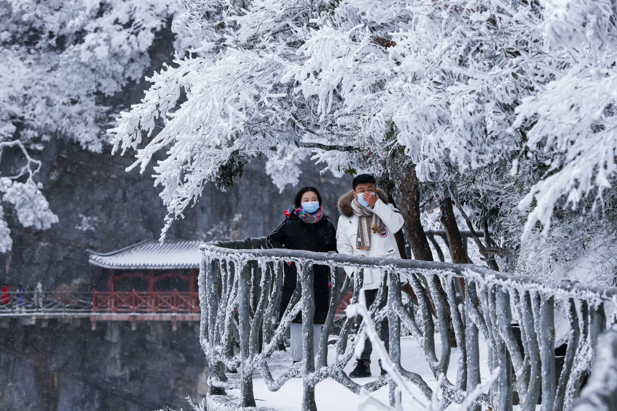 湖南张家界天门山冬天(张家界天门山几度会下雪)
