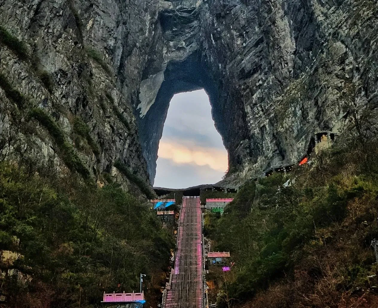 去张家界最值得游玩的地方(去张家界最值得游玩的地方是哪里)