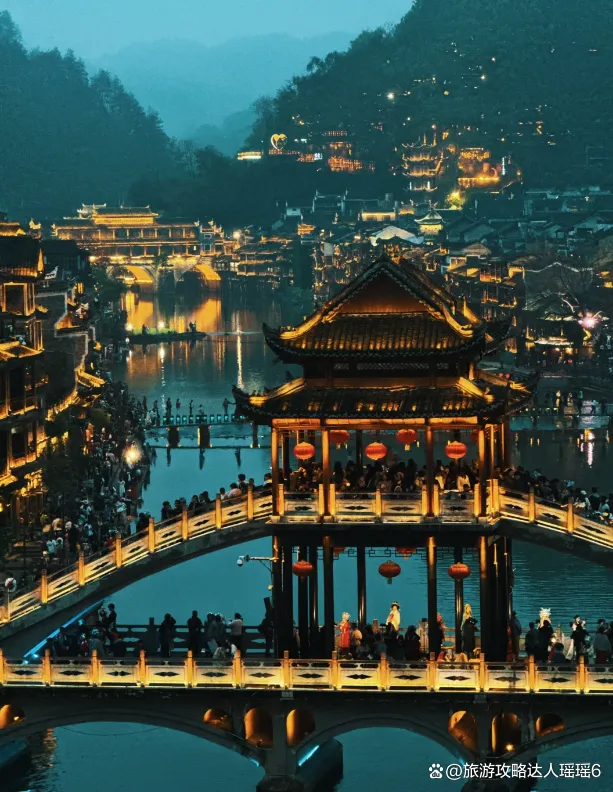 张家界凤凰古城三日游攻略广州出发(张家界凤凰古城旅游,行程路线要怎样安排?)
