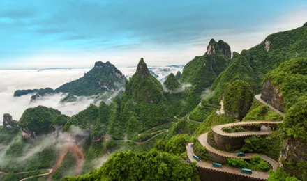 张家界森林公园的天门山(张家界森林公园天门山是一个地方吗)