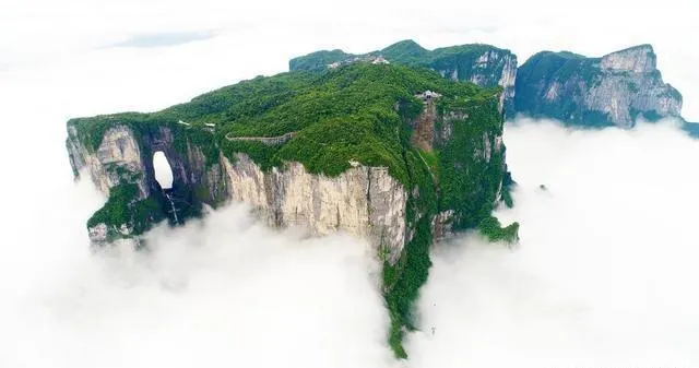 张家界天门山在什么位置的简单介绍