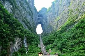 天门山到张家界森林公园的距离(张家界天门山景区到张家界国家森林公园)