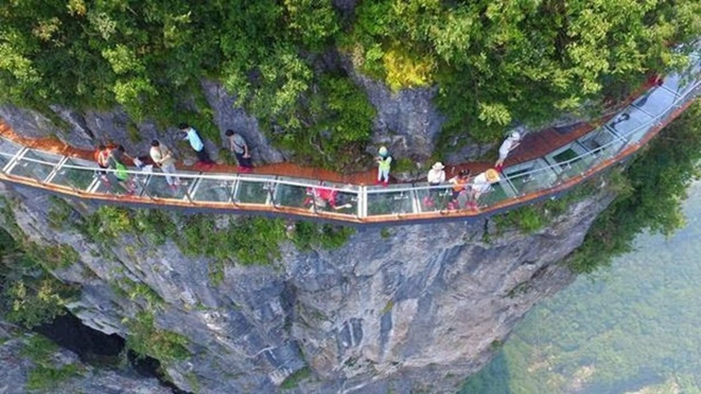 张家界天门山上有哪些景点(张家界天门山上有哪些景点好玩)