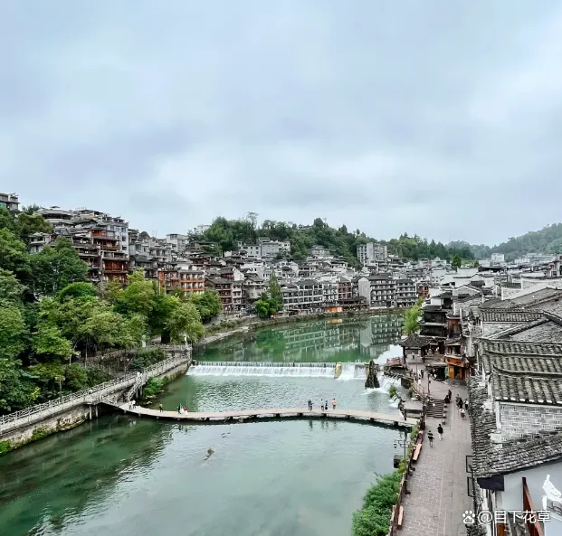 张家界凤凰古城旅游自由行(张家界凤凰古城自驾游旅游攻略)