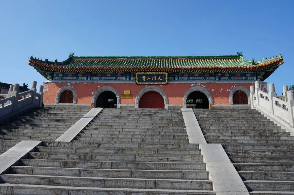 张家界旅游天门山寺(张家界市天门山门票价格)