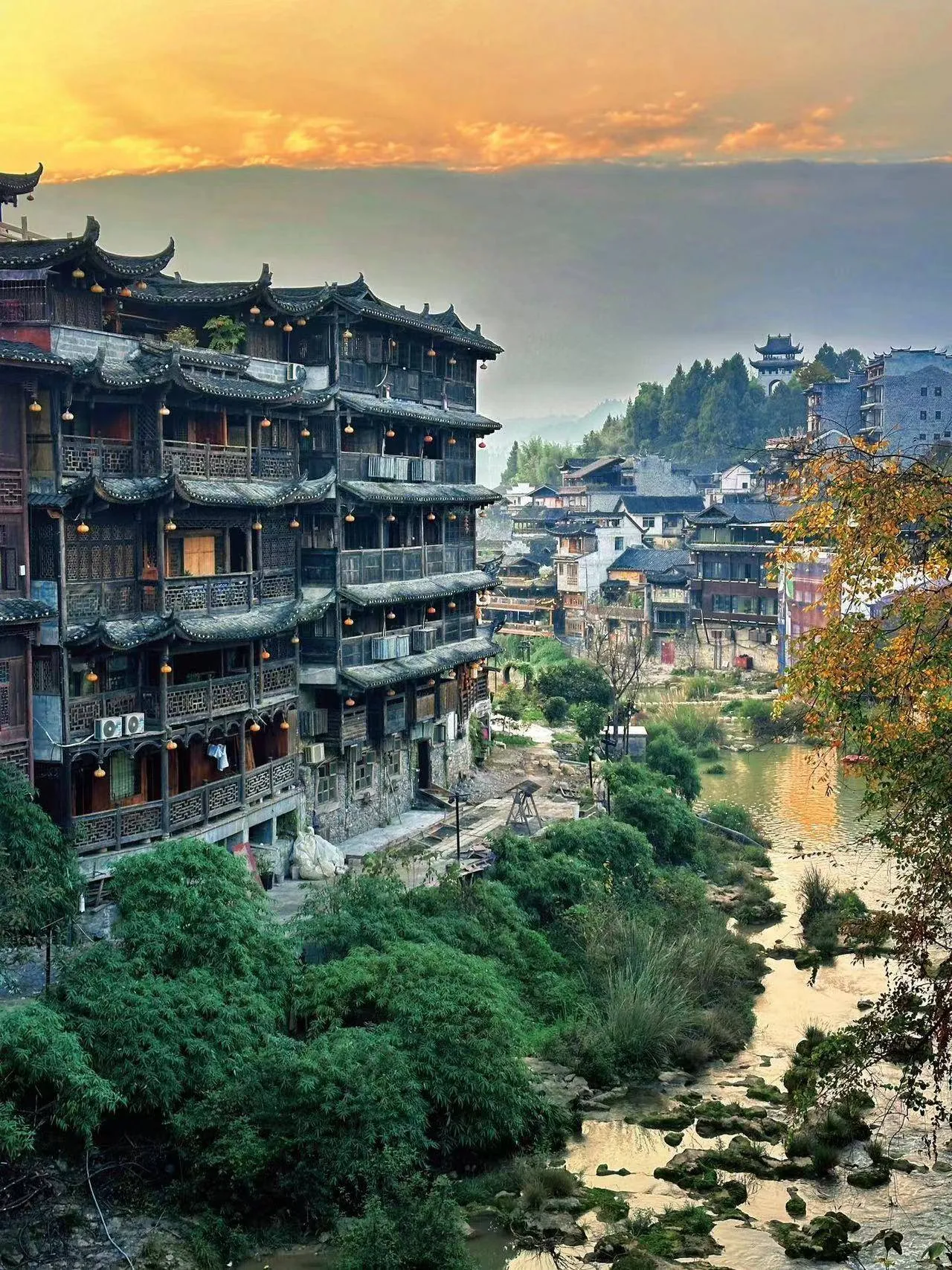 湖南张家界凤凰旅游攻略(张家界凤凰古城旅游攻略自由行)