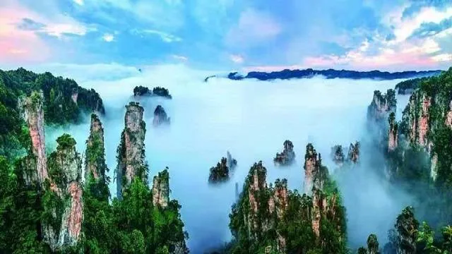 张家界的旅游地方有哪些(张家界的旅游地方有哪些景点)