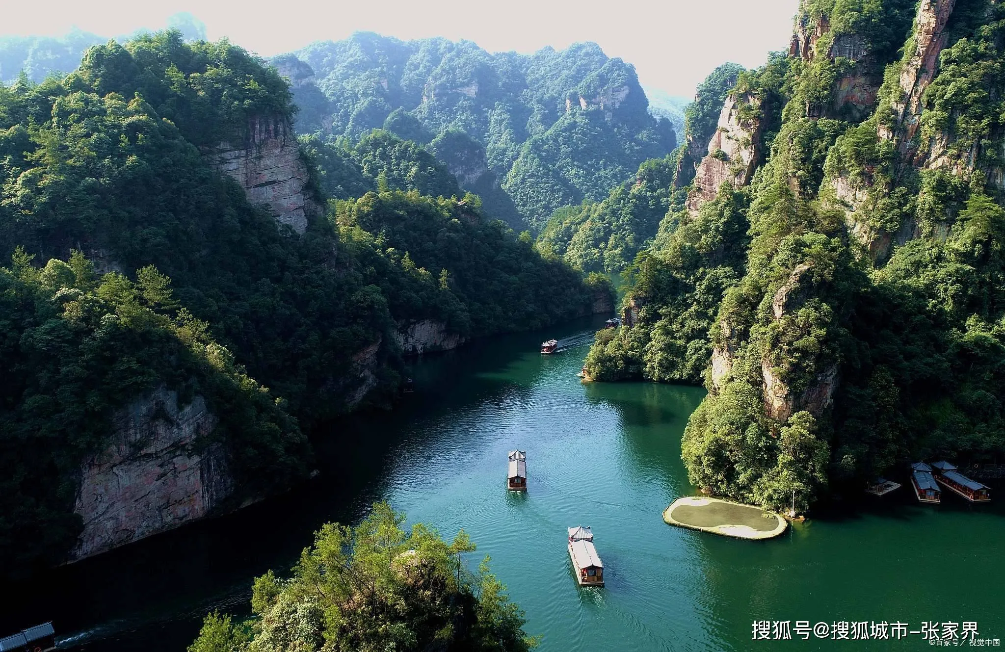 张家界和天门山哪个值得去玩(张家界景区和天门山景区去哪个好玩)