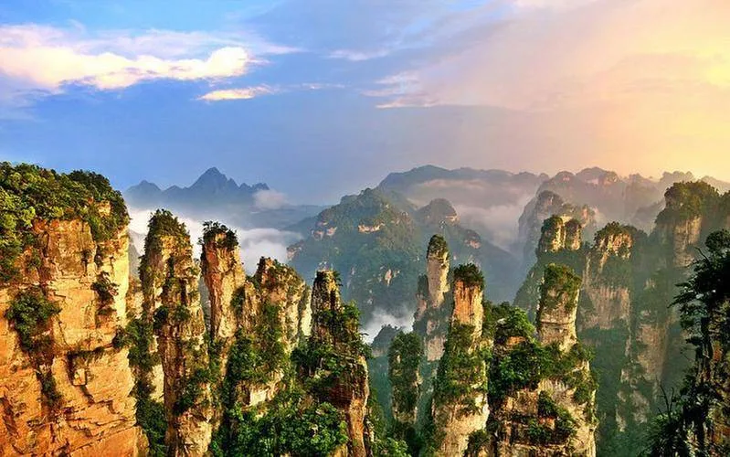 云南张家界旅游(云南张家界旅游超市那个金子是什么)