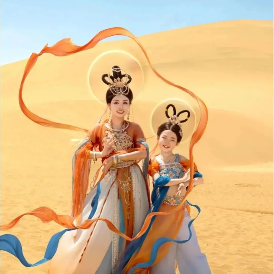 敦煌到张家界游玩攻略(敦煌到张家界游玩攻略图)