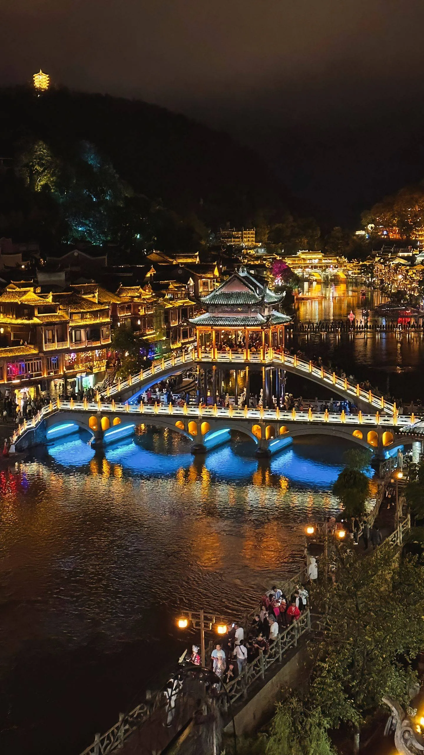 旅游旅行团张家界(旅游旅行团张家界多少钱)