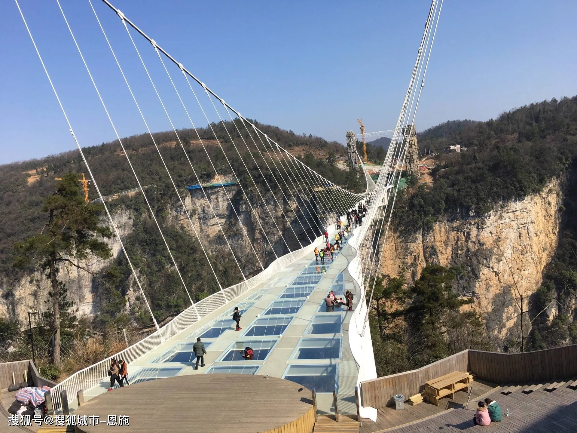 去张家界8日游要多少钱(去张家界旅游费用大概多少)