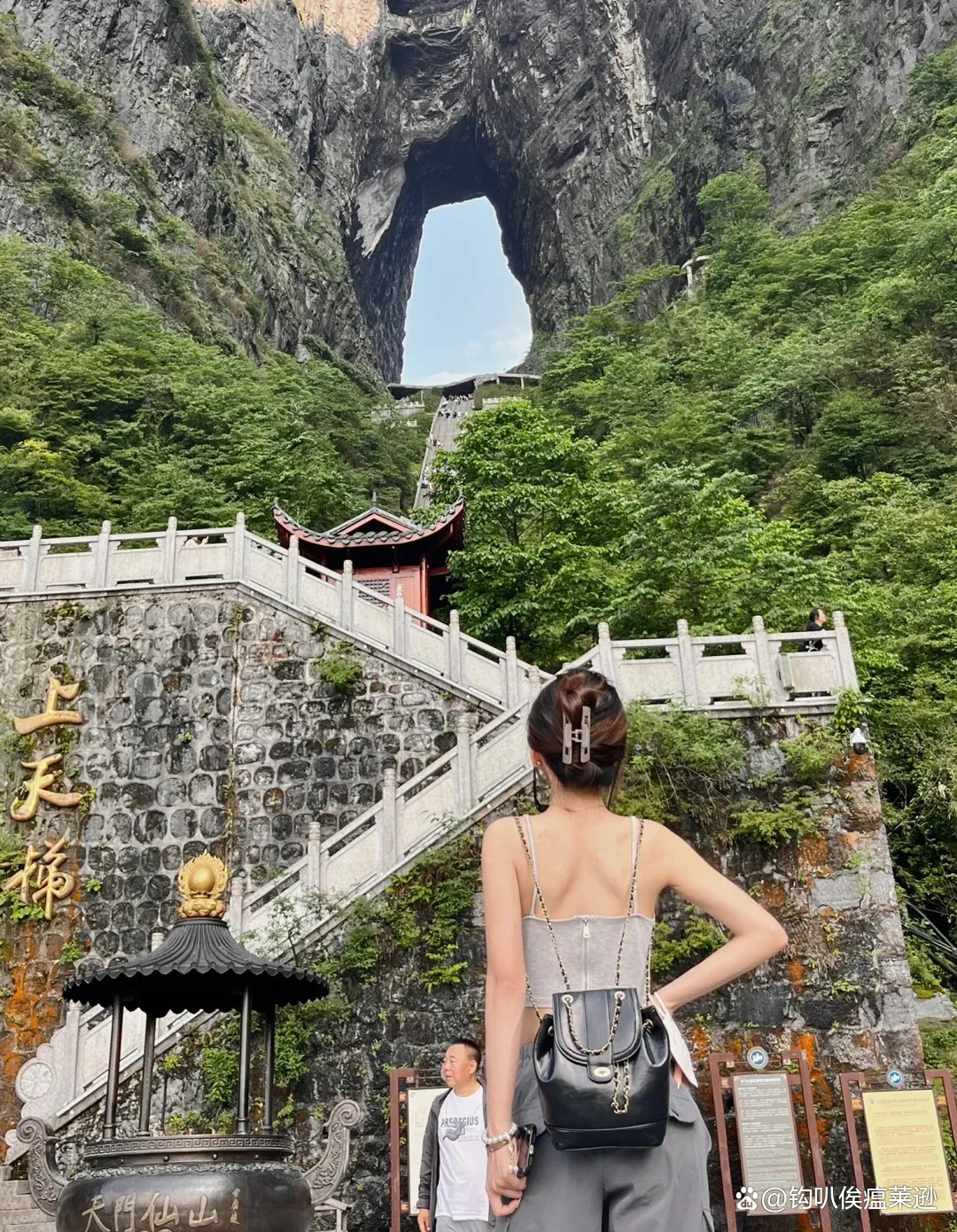 去天门山旅游注意(去天门山旅游注意事项)