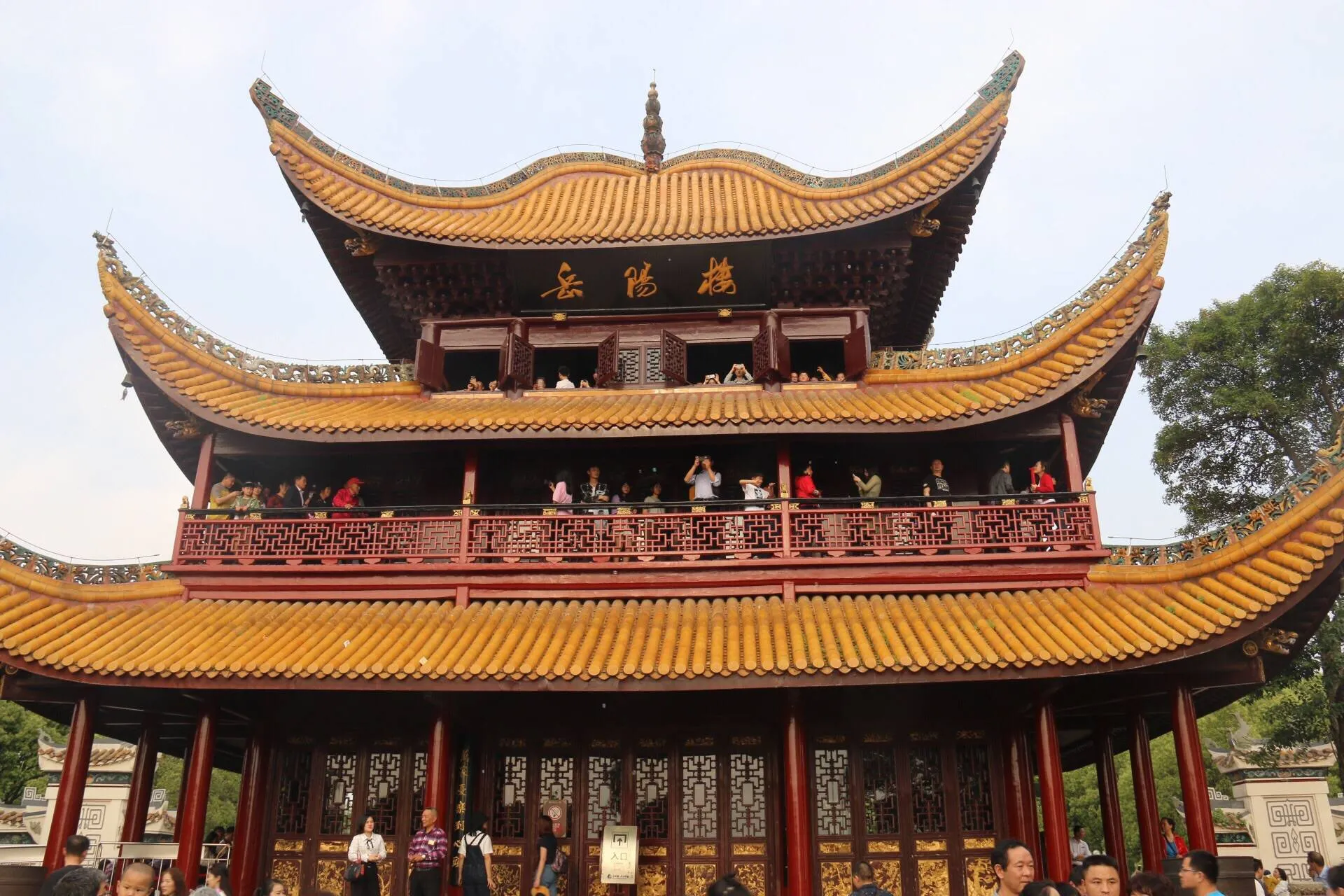 从长沙到张家界旅游团旅游(从长沙到张家界旅游团旅游路线)