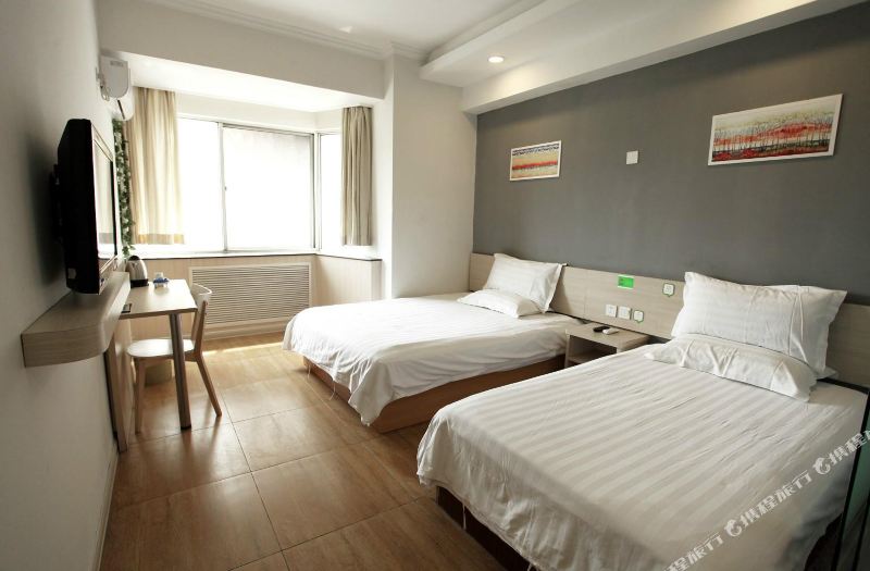 2007 装修时间:2012 客房数:60 联系方式: 86-10-65660319 海友酒店